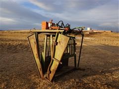 Powder River Modified Hydraulic Squeeze Chute 