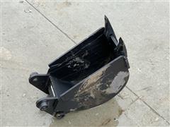 John Deere 9" Compact Backhoe Bucket 