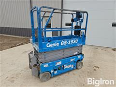 2015 Genie GS-1930 Self-Propelled Electric Scissor Lift 