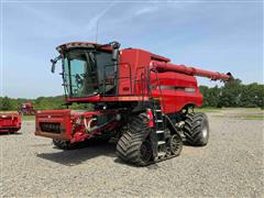 2017 Case IH 9240 4WD Combine 