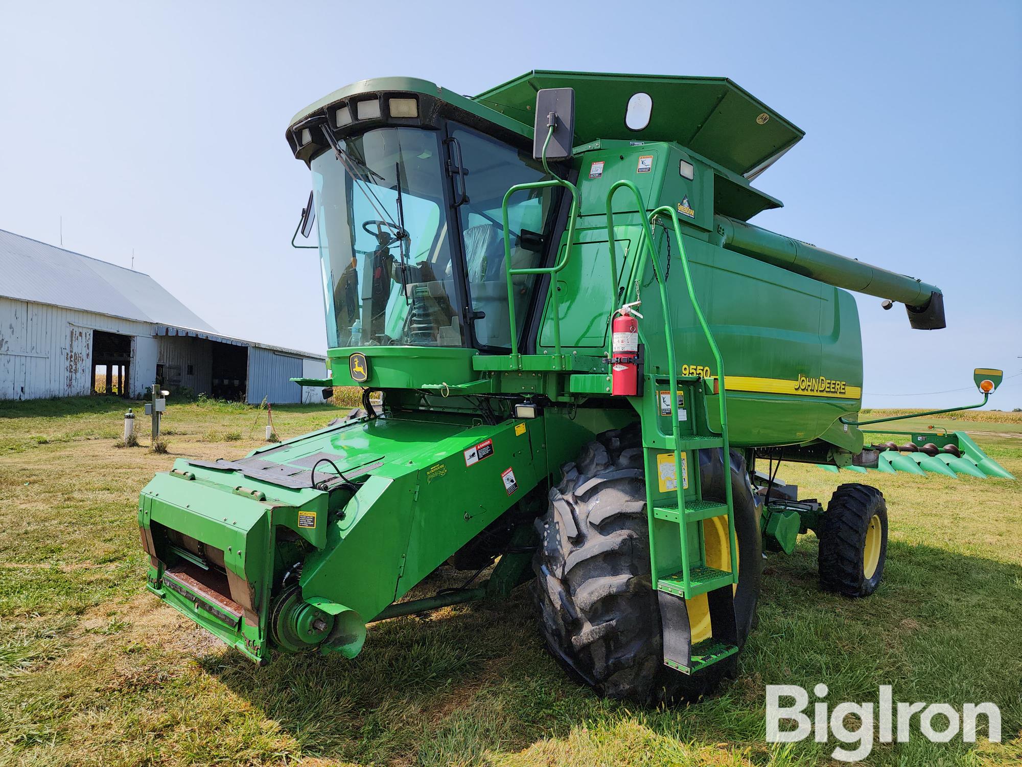 2004 John Deere 9550 2WD Combine 