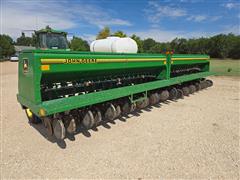 items/5c33472f365cef11a4e6000d3a62e002/johndeere455forwardfoldinggraindrill_c587ccd9494c4cd29bfdb79550d29552.jpg