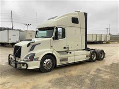 2015 Volvo VNL T/A Sleeper Cab Truck Tractor 