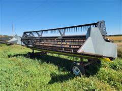 1983 Allis-Chalmers Gleaner 320 20' Platform Head & Trailer 