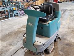 Tennant T7 Shop Power Sweep 