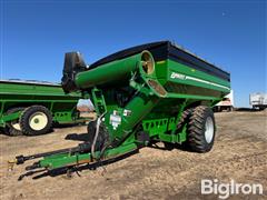 2017 Brent 1196 Grain Cart 