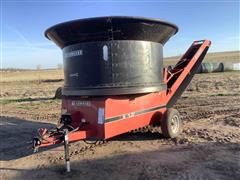 Farmhand 3040 Tub Grinder 