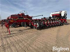 2014 White 9824 24R30 Planter W/ Liquid Fertilizer 