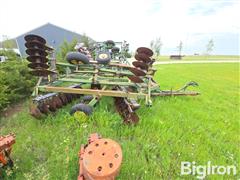 items/5d2737c6ab41f01195f2002248911068/john-deere-330-tandem-disk_7d7a0f578f5e4f3da6a48cf8cae60f3d.jpg
