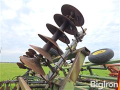 items/5d2737c6ab41f01195f2002248911068/john-deere-330-tandem-disk_9815c6d39a6c427c817d62afcb2b0fd5.jpg