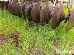 items/5d2737c6ab41f01195f2002248911068/john-deere-330-tandem-disk_d208ce012fcd4781bfe17ff0424980a3.jpg