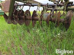 items/5d2737c6ab41f01195f2002248911068/john-deere-330-tandem-disk_d8e731feb8a744bbaa9af468c672a3d7.jpg