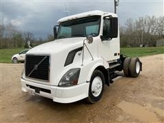2006 Volvo VNL64 S/A Truck Tractor 