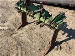 John Deere 3-Pt Ripper/Chisel 