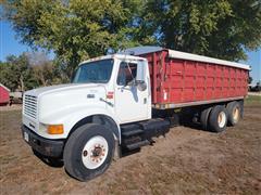 2000 International 4900 T/A Grain Truck 