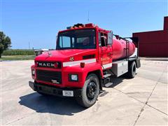 1989 Mack CS200P Midliner S/A Water Tanker Truck 