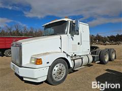 1992 White GMC WIA64T T/A Truck Tractor 