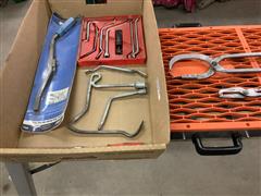 Assortment Of Break Tools 