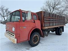 1975 Ford C700 S/A Cabover Grain Truck 