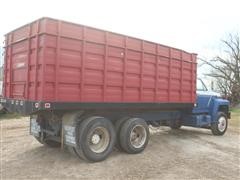 items/5e4304c75395eb1189ee00155d424509/1986ford8000graintruckwithponyaxle_645d37932fea4d63a2b357bf44f90234.jpg