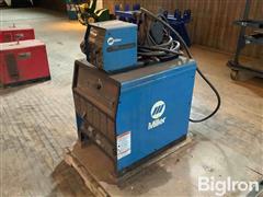 Miller Deltaweld 302 Welder 