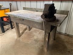 Metal Work Bench W/Vice 