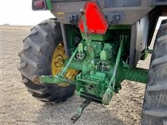 items/5e70060af8a1488687441a260499ee7b/1978johndeere40402wdtractor-5_52992742a43747059ec611b7554bd360.jpg