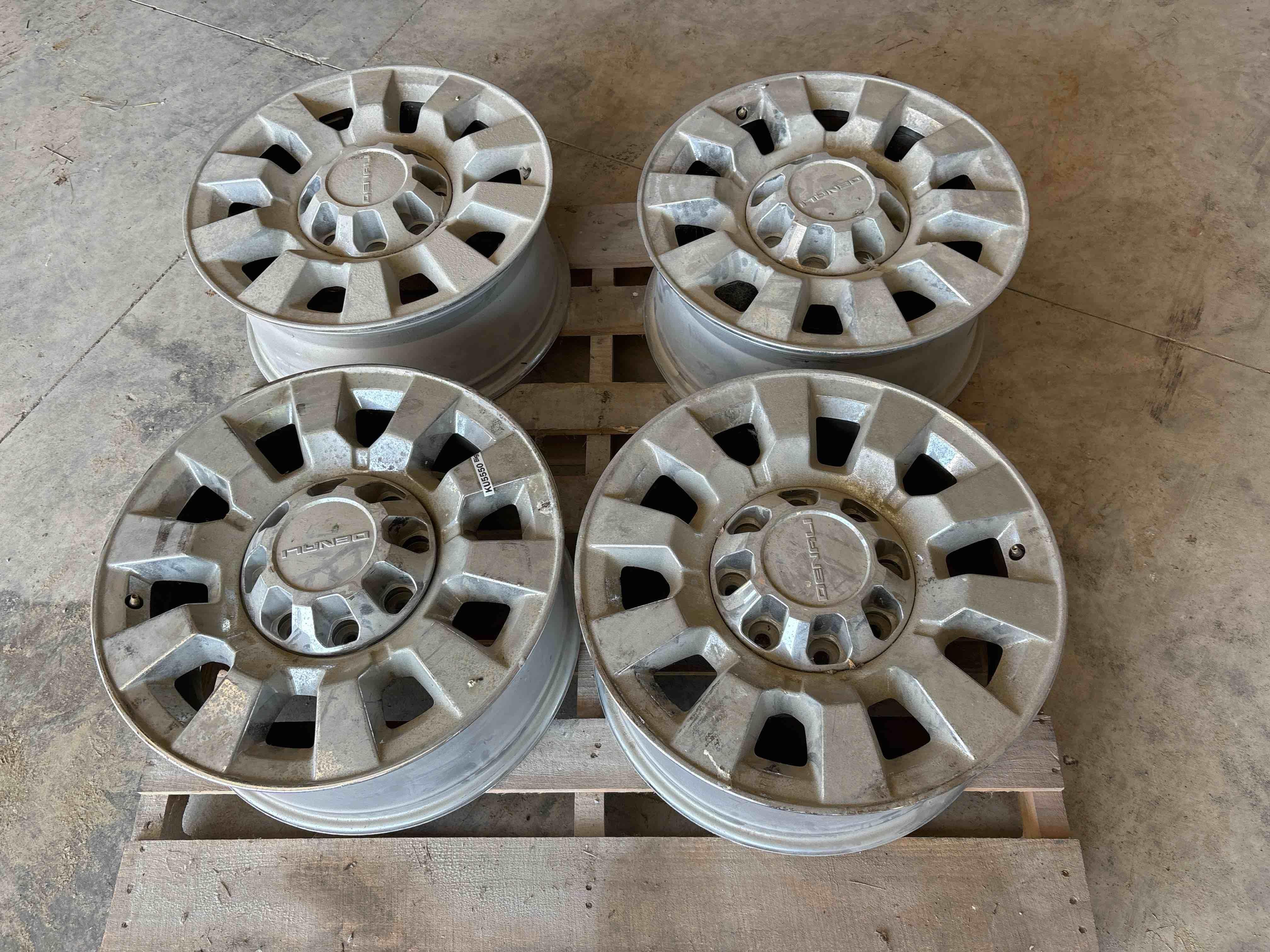 GMC 8 Bolt Wheels 