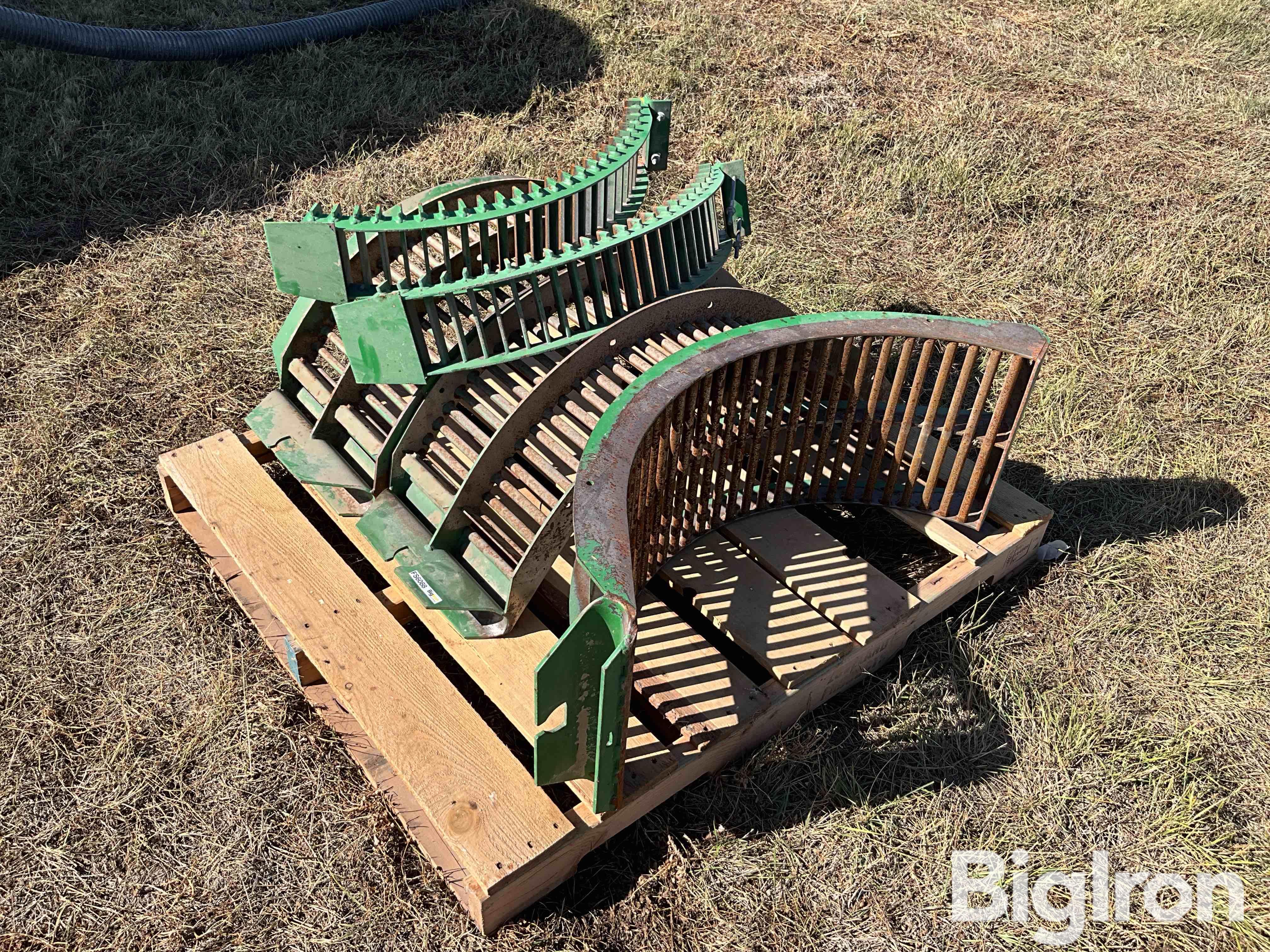 John Deere Round Bar Concaves W/Milo Inserts 