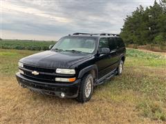 2005 Chevrolet Suburban 1500 4x4 SUV 