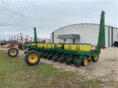 John Deere 12R22" Planter 