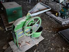 John Deere Corn Sheller 