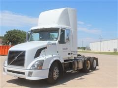 2011 Volvo VNL64T T/A Truck Tractor 