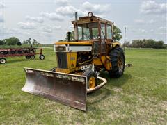 Minneapolis-Moline G-1000 Vista 2WD Tractor 