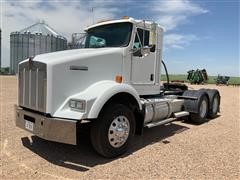 2003 Kenworth T800 T/A Truck Tractor 