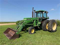 1979 John Deere 4440 2WD Tractor W/158 Loader 