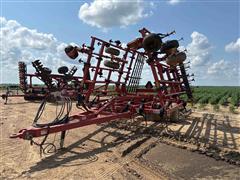 2012 KUHN Krause 5635 Field Cultivator 