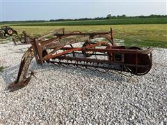 New Idea 402 5-bar Hay Rake 