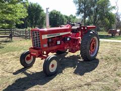 1969 International 756 2WD Tractor 