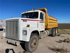 1976 International F4270 TranStar T/A Dump Truck 