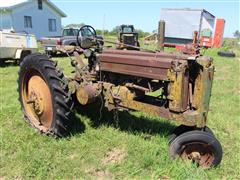 John Deere B 2WD Tractor 