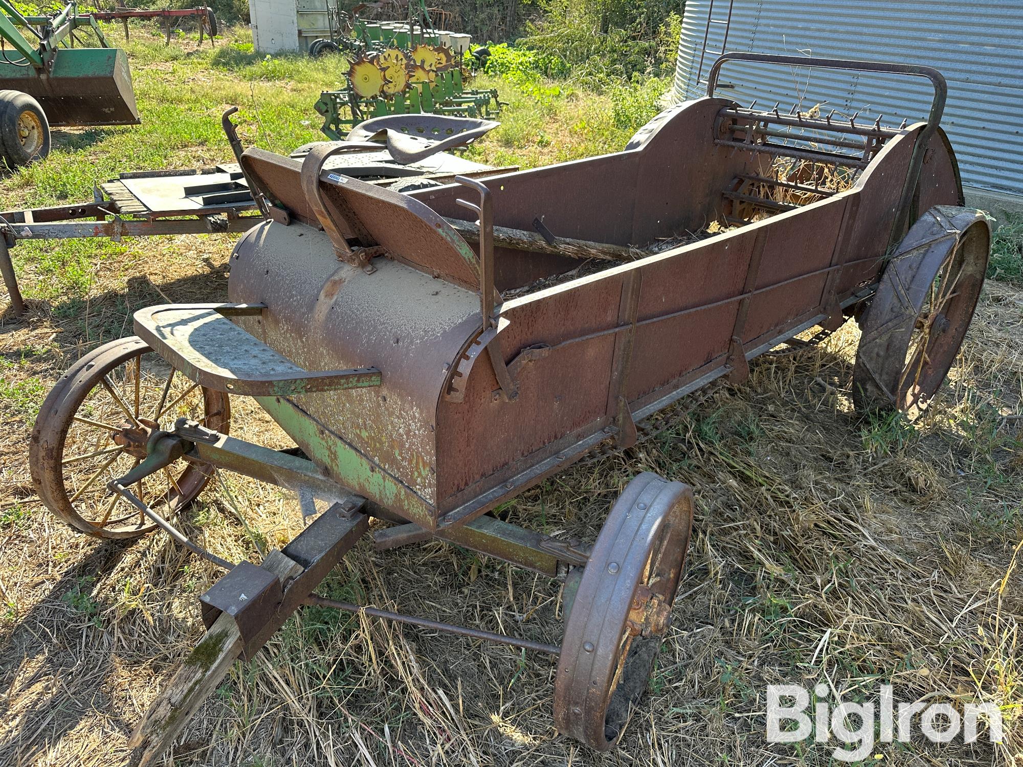 John Deere Vintage Manure Spreader 