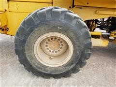 items/60b1c94445e8eb11ba5e00155d42e7e6/johndeere624gwheelloader-2_72040684052743a2a2a5756b33a34909.jpg