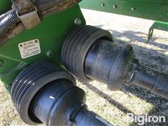 items/60bb1e362ae7ef11a4dd6045bd4c6ac5/2011-john-deere-635d-35-flex-header-w-low-speed-transport_b8cba91839f0441bb7b6254ec9a21d3f.jpg