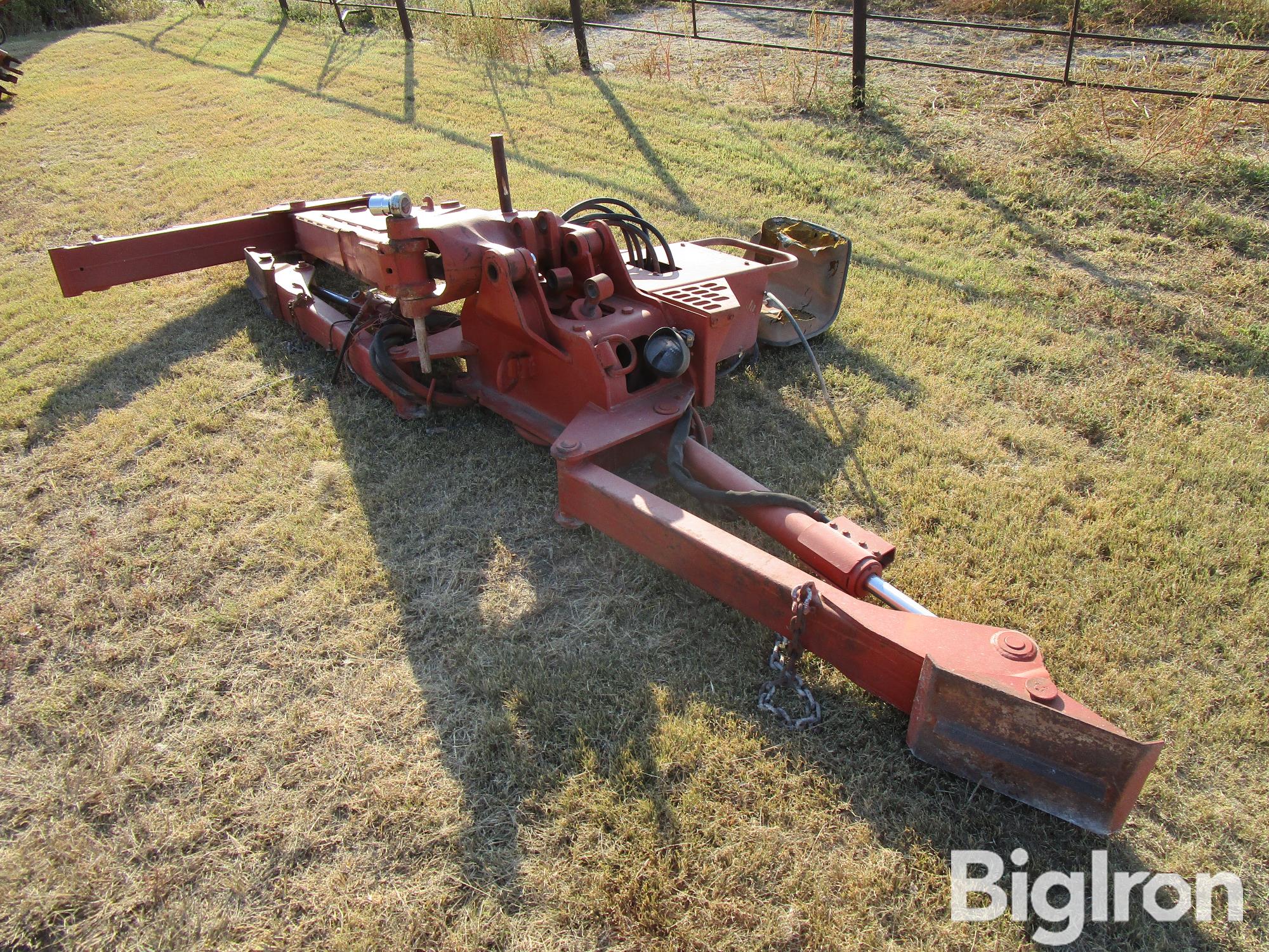 DitchWitch A420 Backhoe Arm & Outriggers 