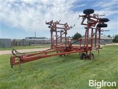 Wil-Rich Chisel Plow 