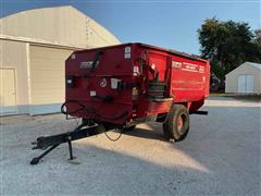 Roto-Mix 354-12 Feed Wagon 