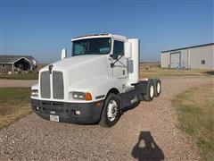 2001 Kenworth T600 T/A Truck Tractor 