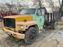 1983 Ford F800 S/A Dump Truck 