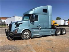2015 Volvo VNL670 T/A Sleeper Cab Truck Tractor 